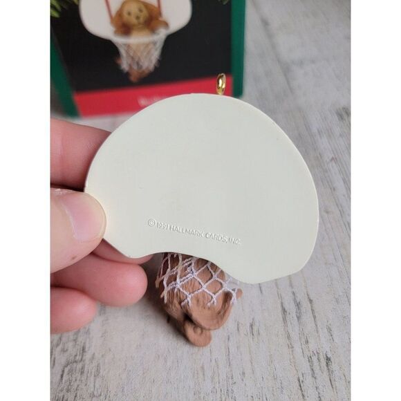 Hallmark 1991 brother ornament Xmas basketball - Picture 5 of 5